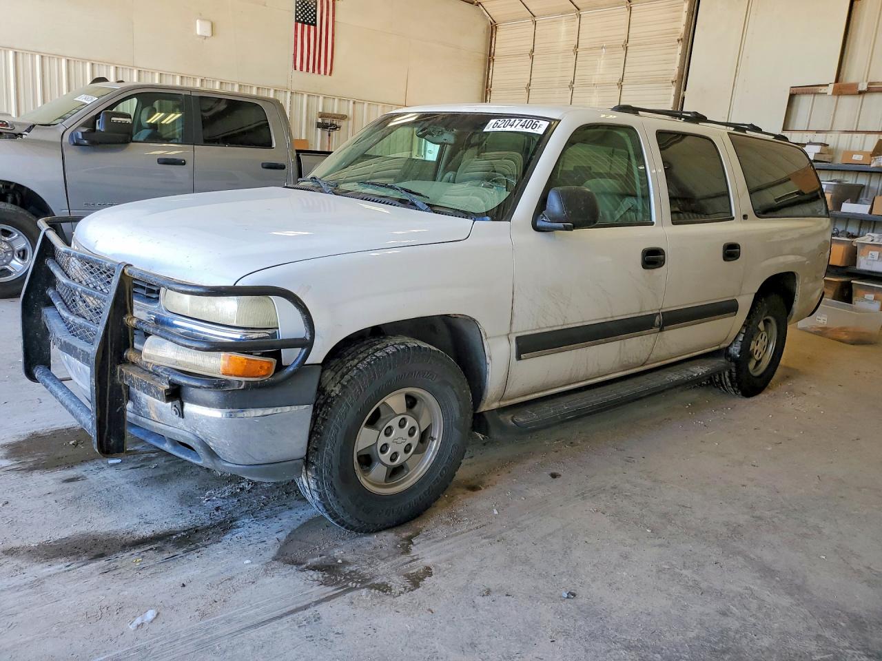 1GNEC16Z52J249858 · 2002 CHEVROLET SUBURBAN