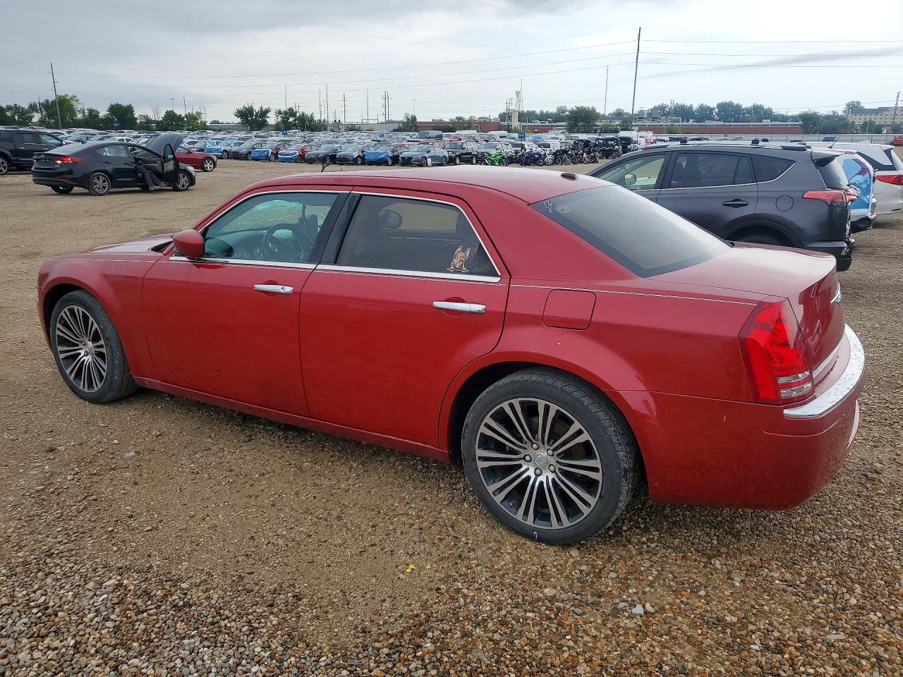 2C3CA9CT3AH238821 · 2010 CHRYSLER 300 · 2/12