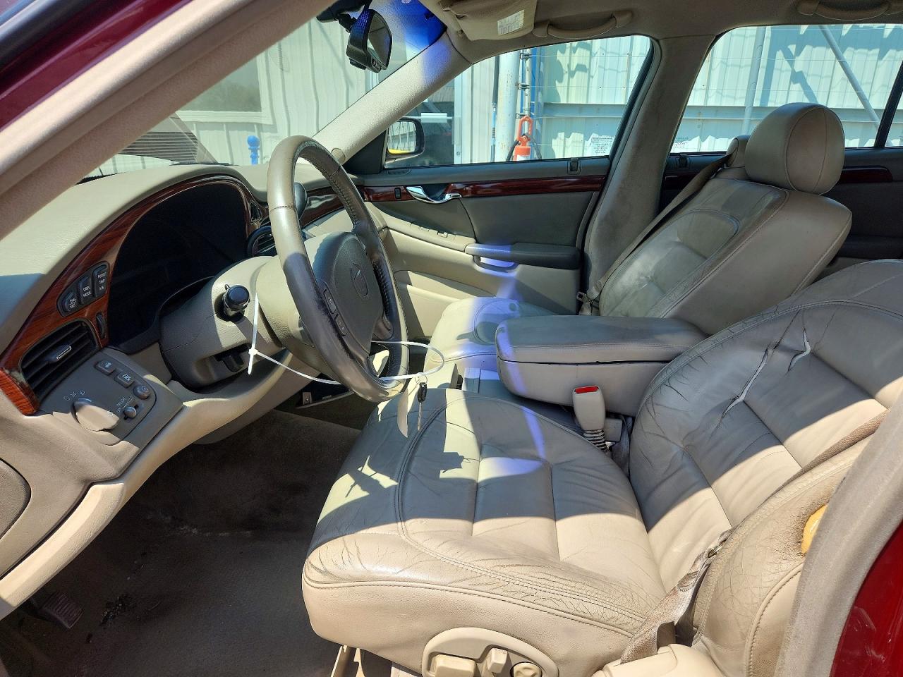 1G6KD57Y32U132268 · 2002 CADILLAC DEVILLE · 7/12
