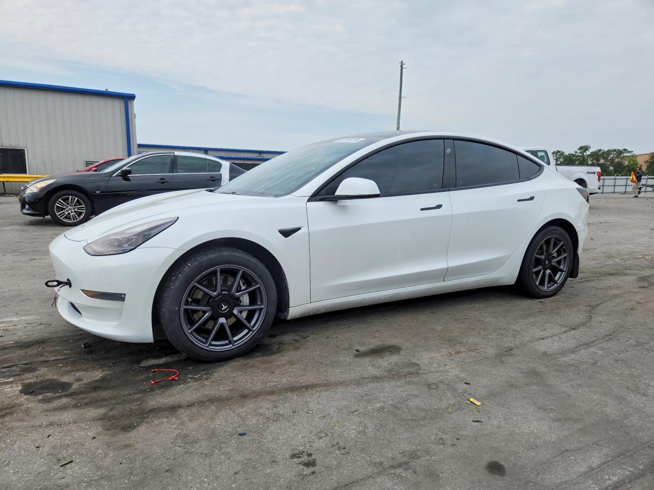 5YJ3E1EB3NF272968 · 2022 TESLA MODEL 3