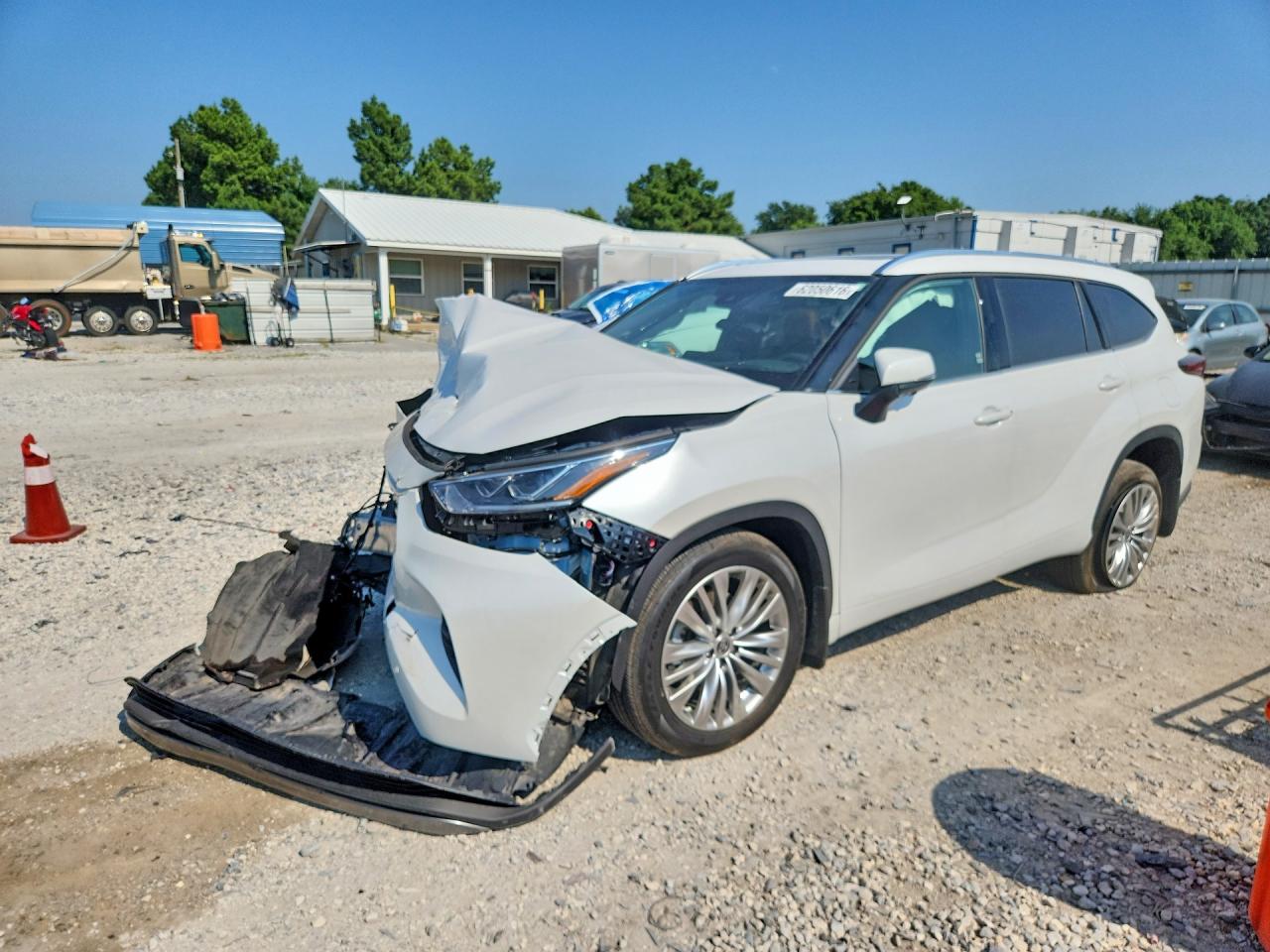 5TDKDRBH9SS580255 · 2025 TOYOTA HIGHLANDER