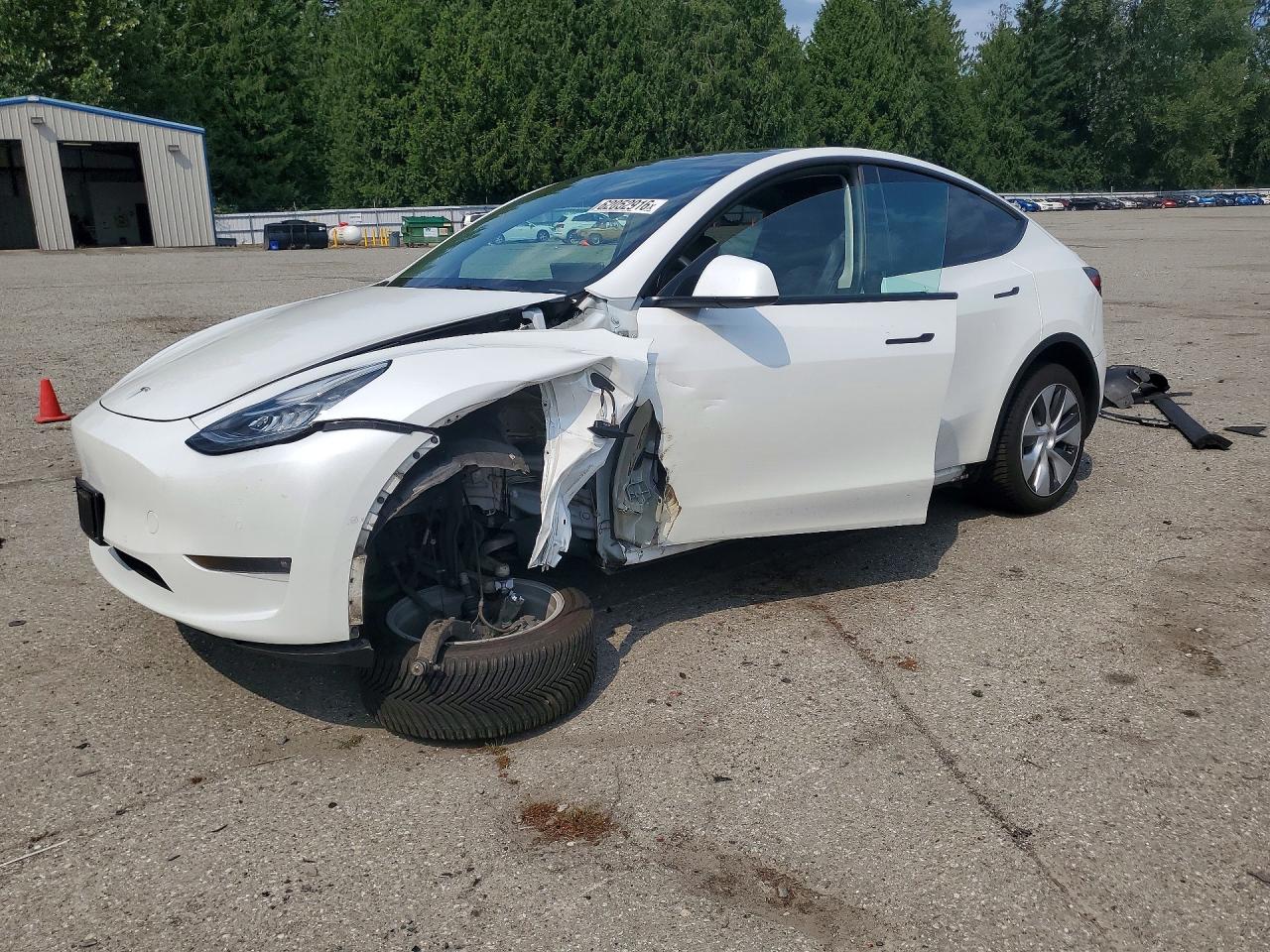 7SAYGAEE5NF329894 · 2022 TESLA MODEL Y