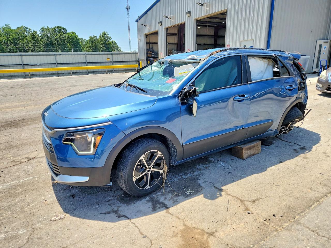 KNDCR3LE7R5124777 · 2024 KIA NIRO