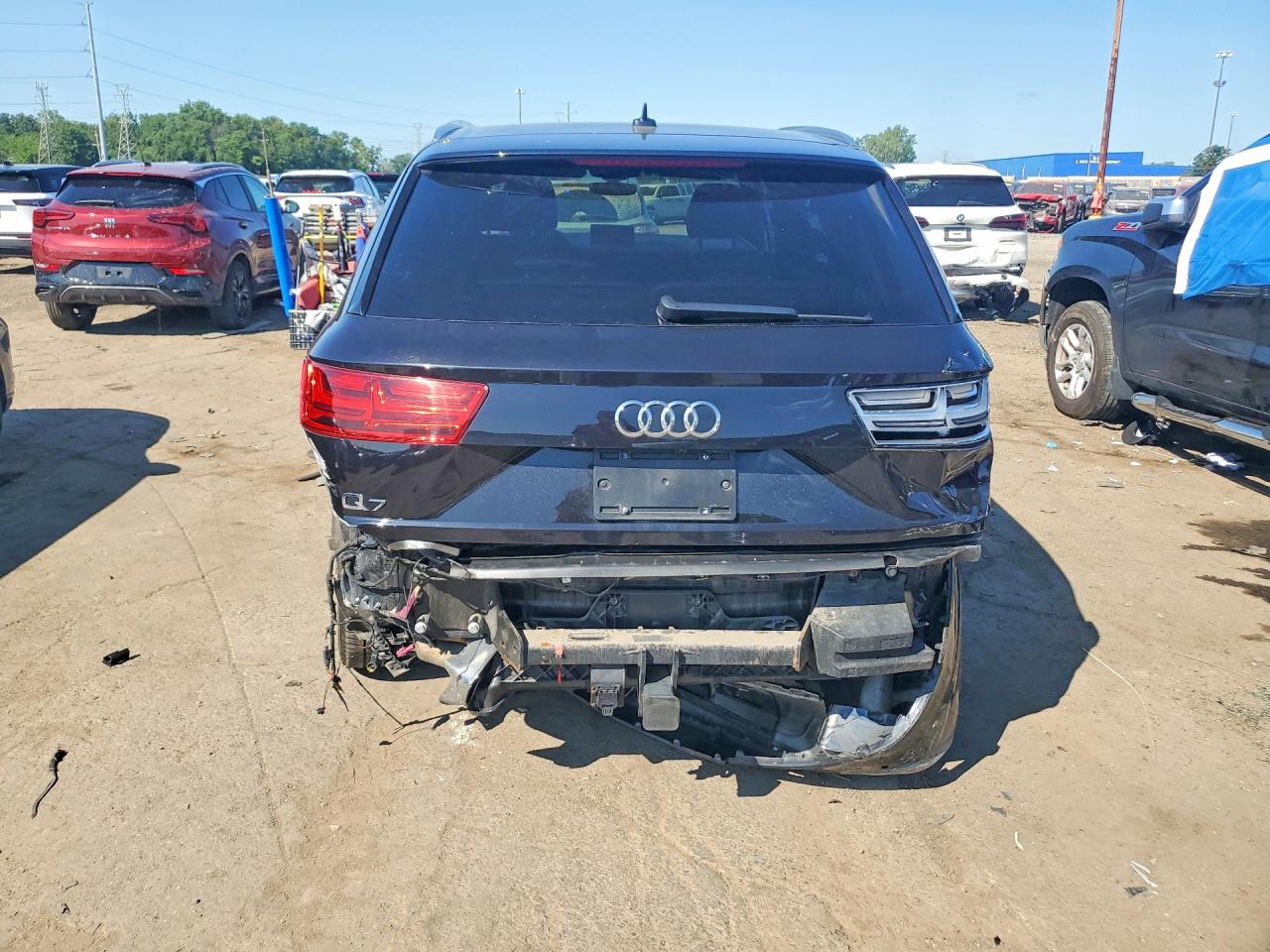 WA1LAAF75KD011652 · 2019 AUDI Q7 · 6/13