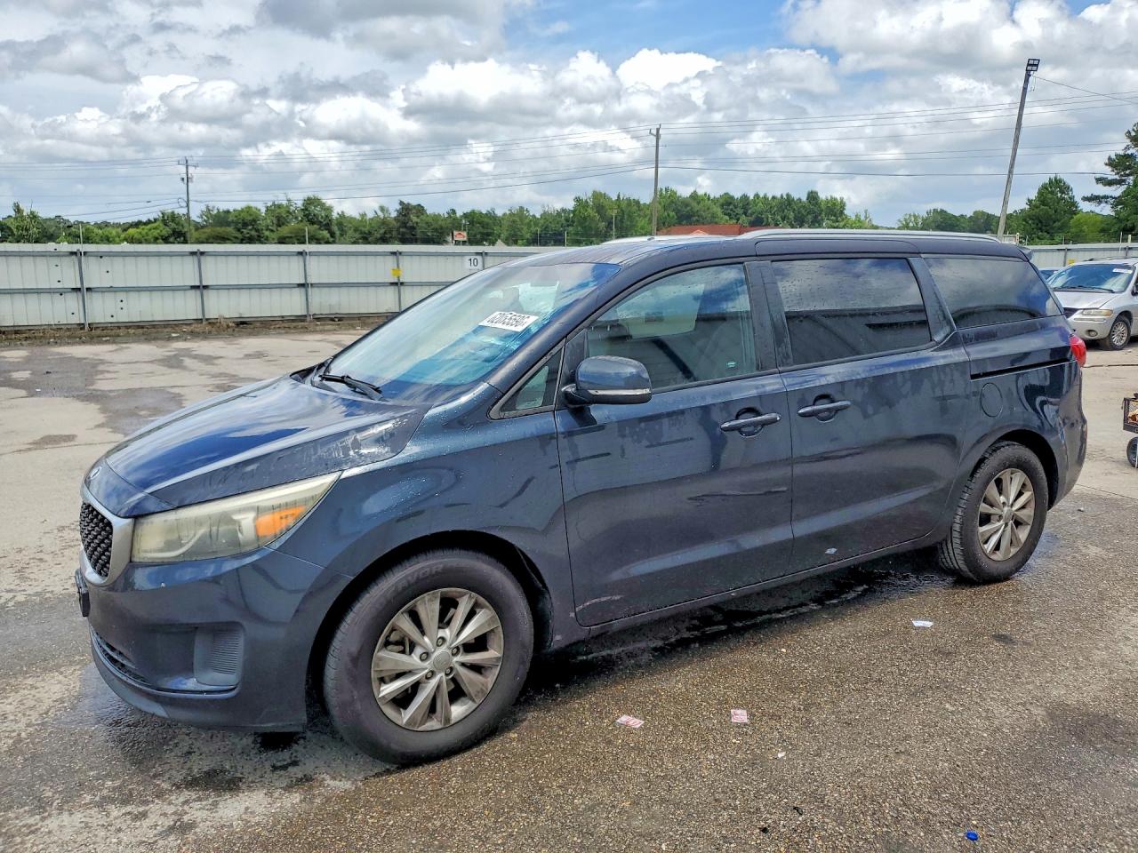 KNDMB5C16F6033166 · 2015 KIA SEDONA