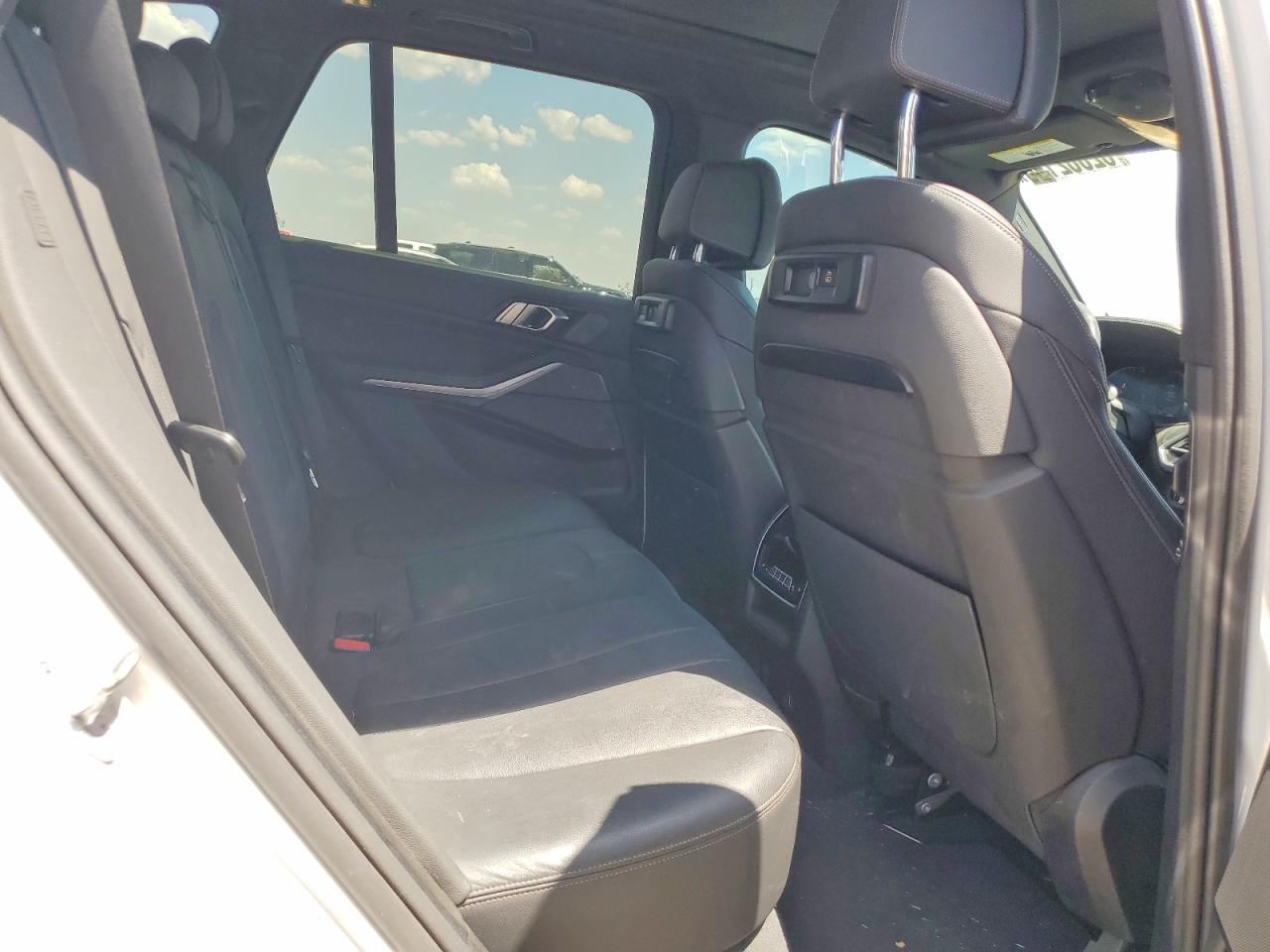 5UXJU2C55KLN67655 · 2019 BMW X5 · 11/13