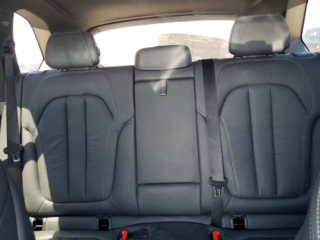 5UXJU2C55KLN67655 · 2019 BMW X5 · 10/13