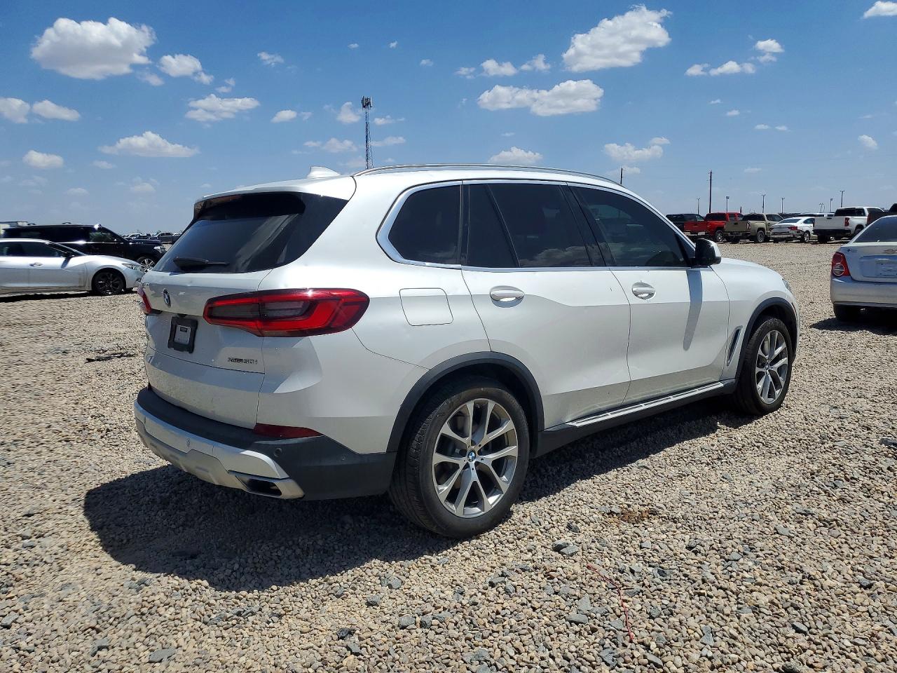 5UXJU2C55KLN67655 · 2019 BMW X5 · 3/13
