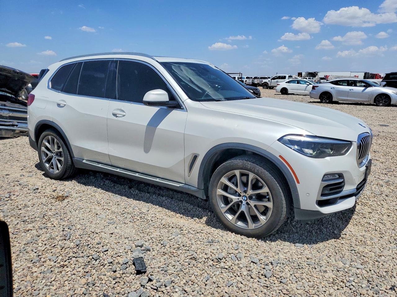 5UXJU2C55KLN67655 · 2019 BMW X5 · 4/13