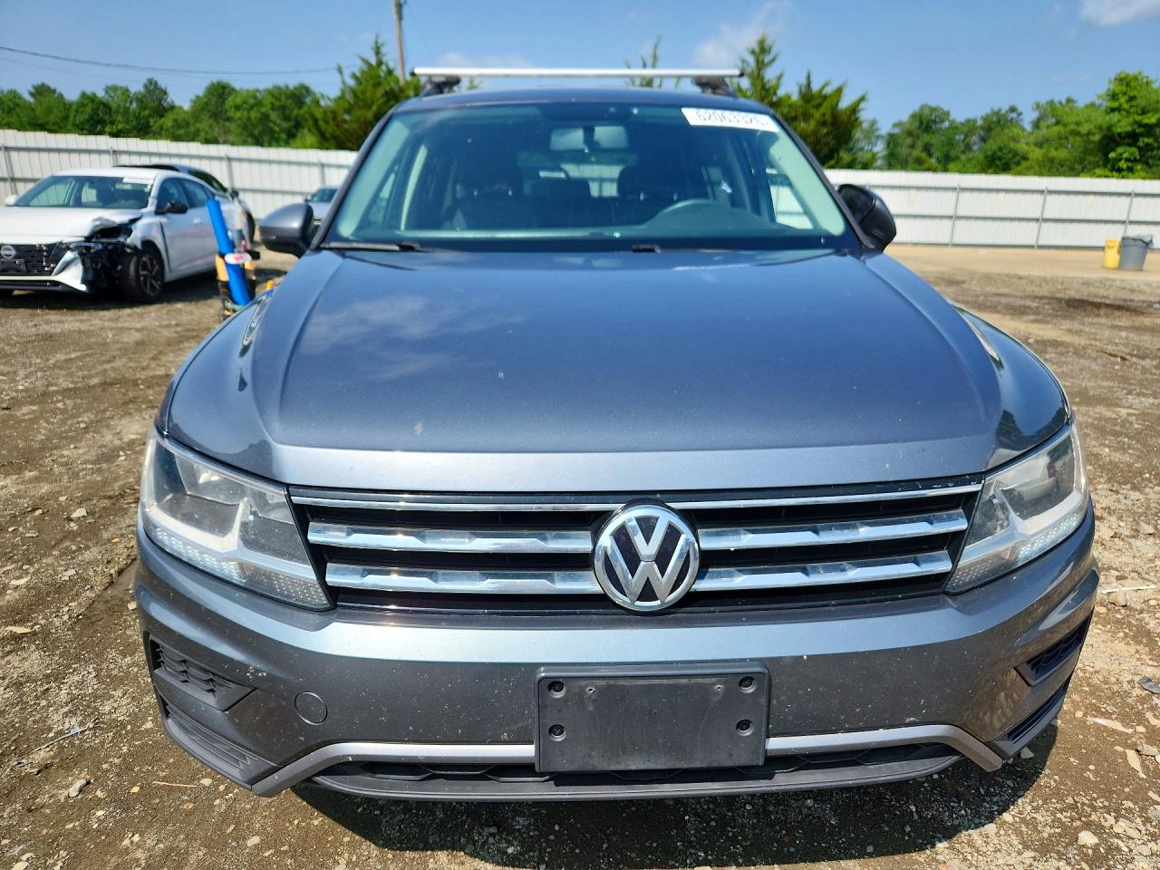 3VV0B7AX3JM119868 · 2018 VOLKSWAGEN TIGUAN · 5/13