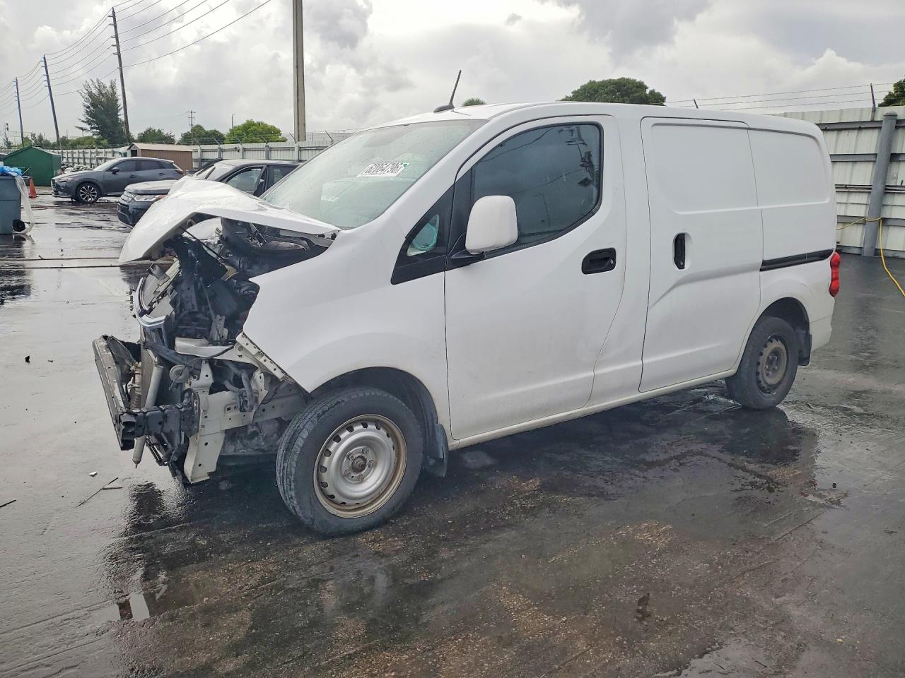 2018 NISSAN NV200