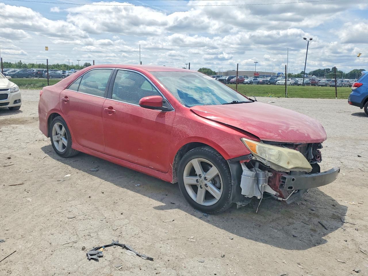 4T1BF1FK9CU598412 · 2012 TOYOTA CAMRY · 4/13