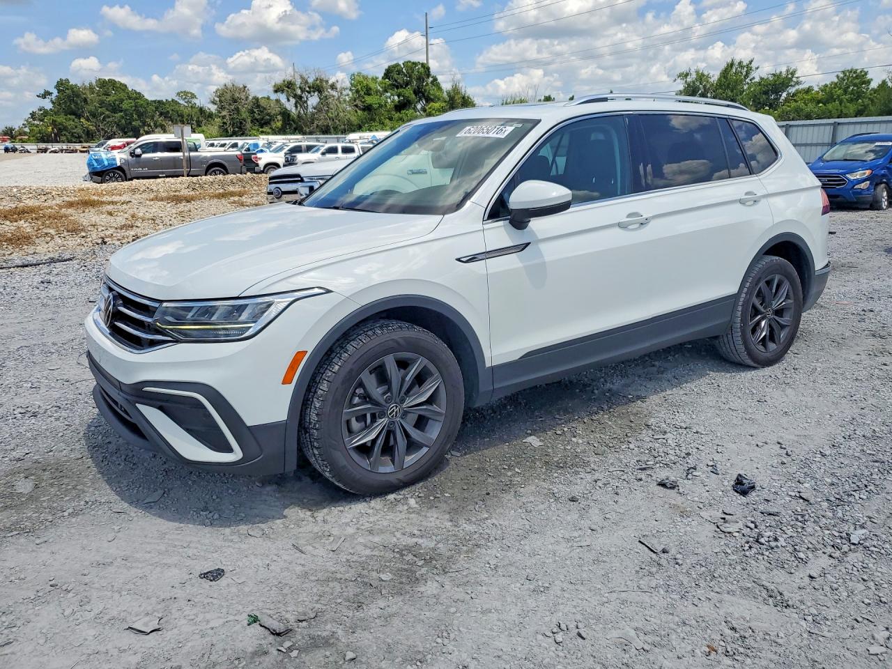3VV3B7AX8NM167143 · 2022 VOLKSWAGEN TIGUAN