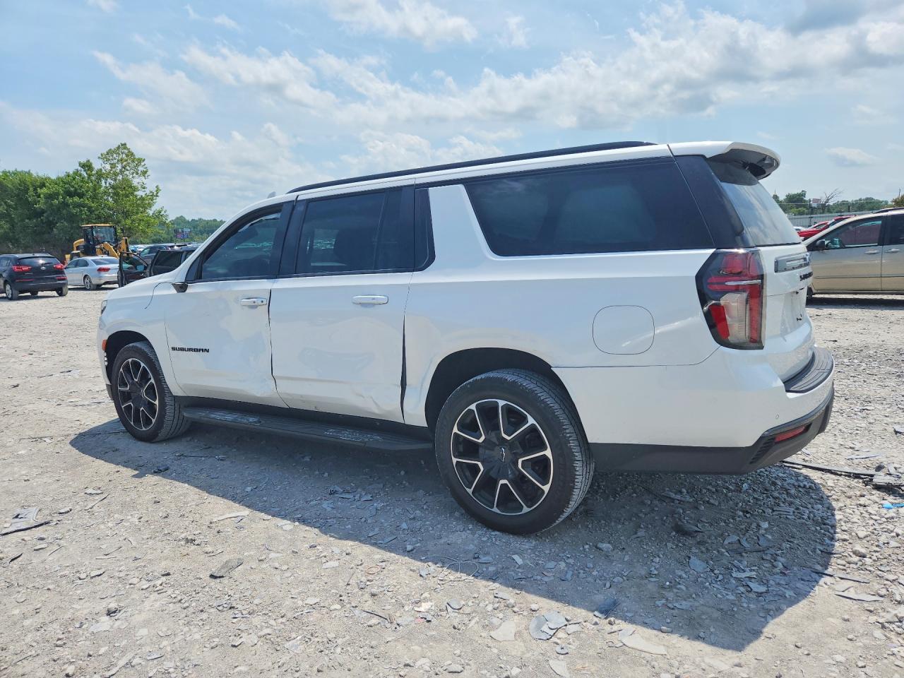 1GNSKEKD4MR441400 · 2021 CHEVROLET SUBURBAN · 2/13