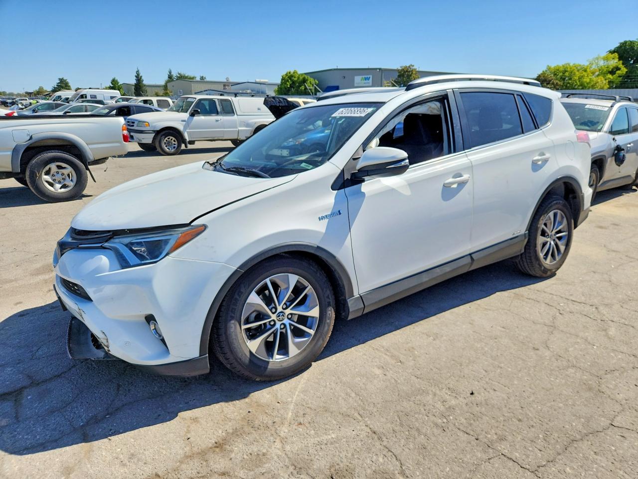 JTMRJREV9HD125225 · 2017 TOYOTA RAV4 HYBRID
