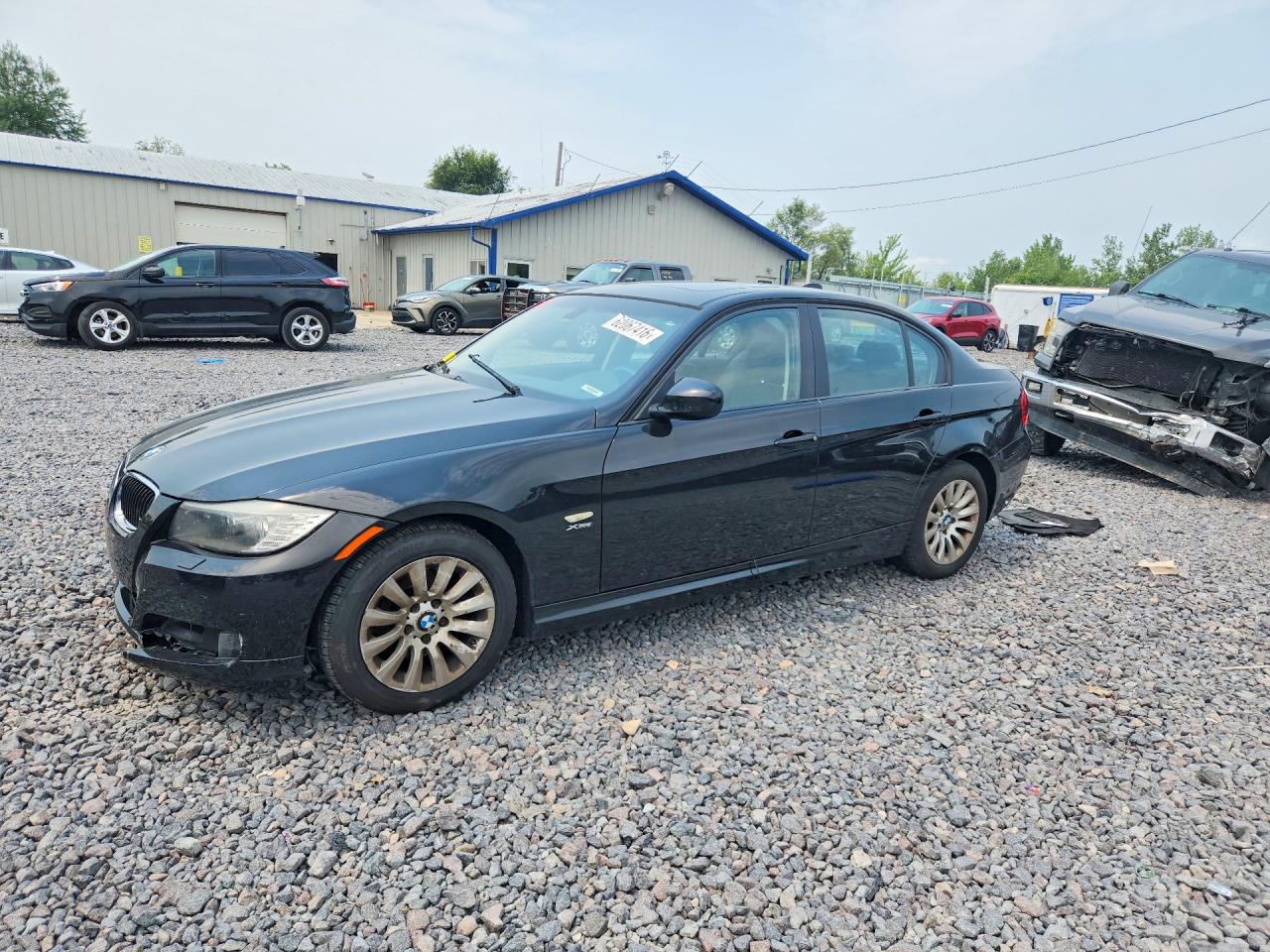 WBAPK73509A449983 · 2009 BMW 328