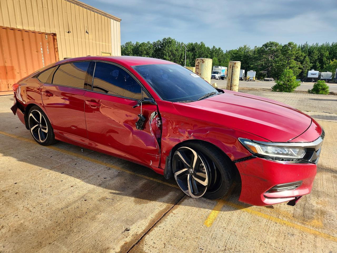 1HGCV1F32KA000683 · 2019 HONDA ACCORD · 4/13