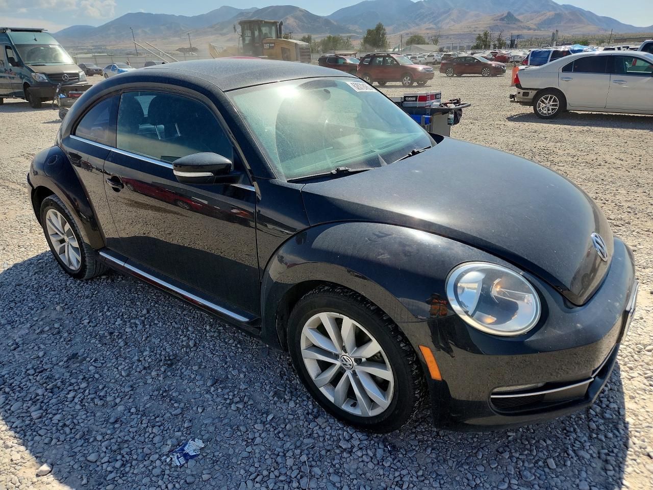3VWJL7AT8DM619457 · 2013 VOLKSWAGEN BEETLE · 4/12