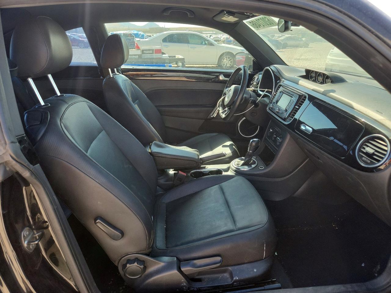 3VWJL7AT8DM619457 · 2013 VOLKSWAGEN BEETLE · 10/12