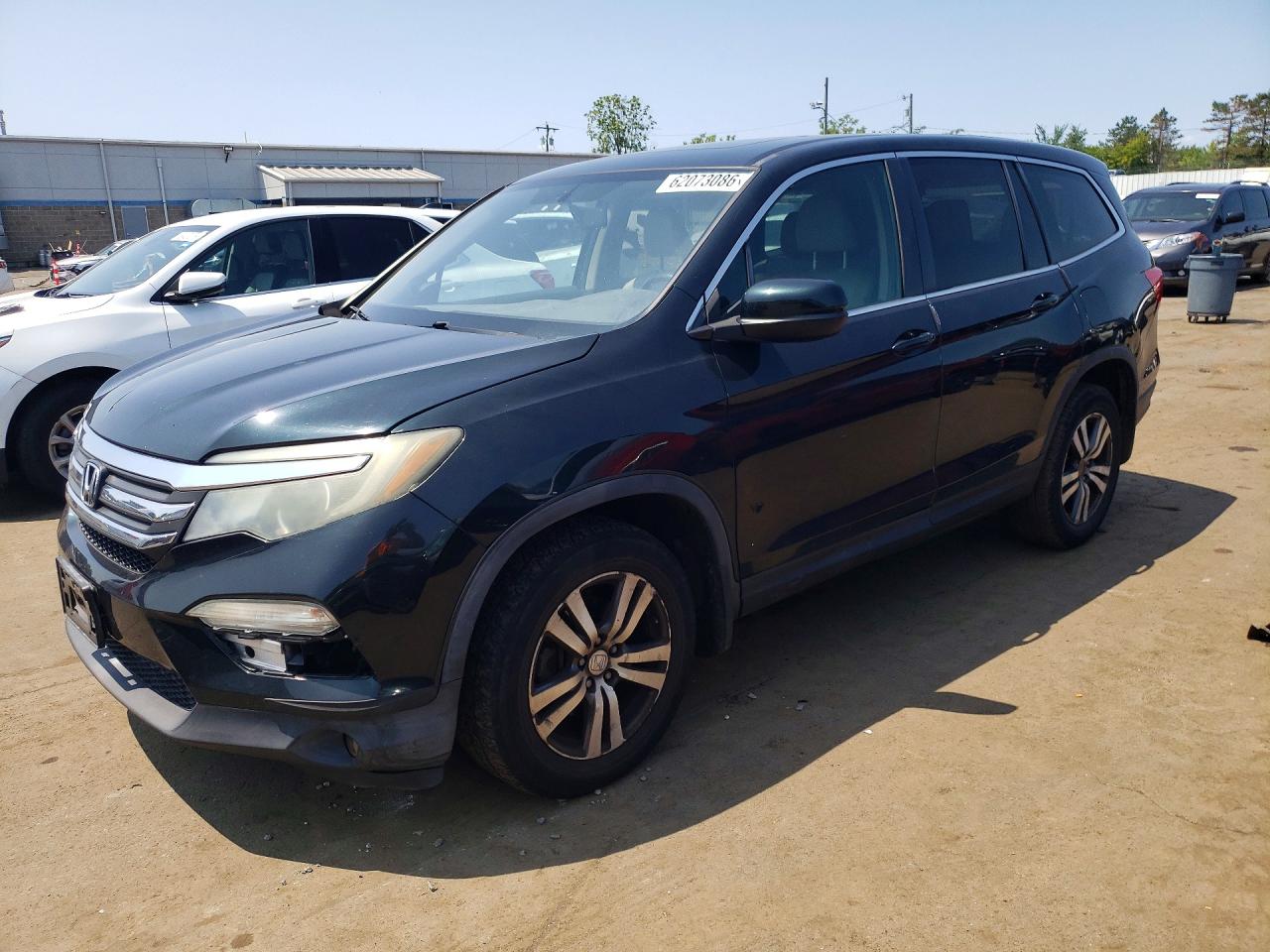 5FNYF6H59GB040657 · 2016 HONDA PILOT