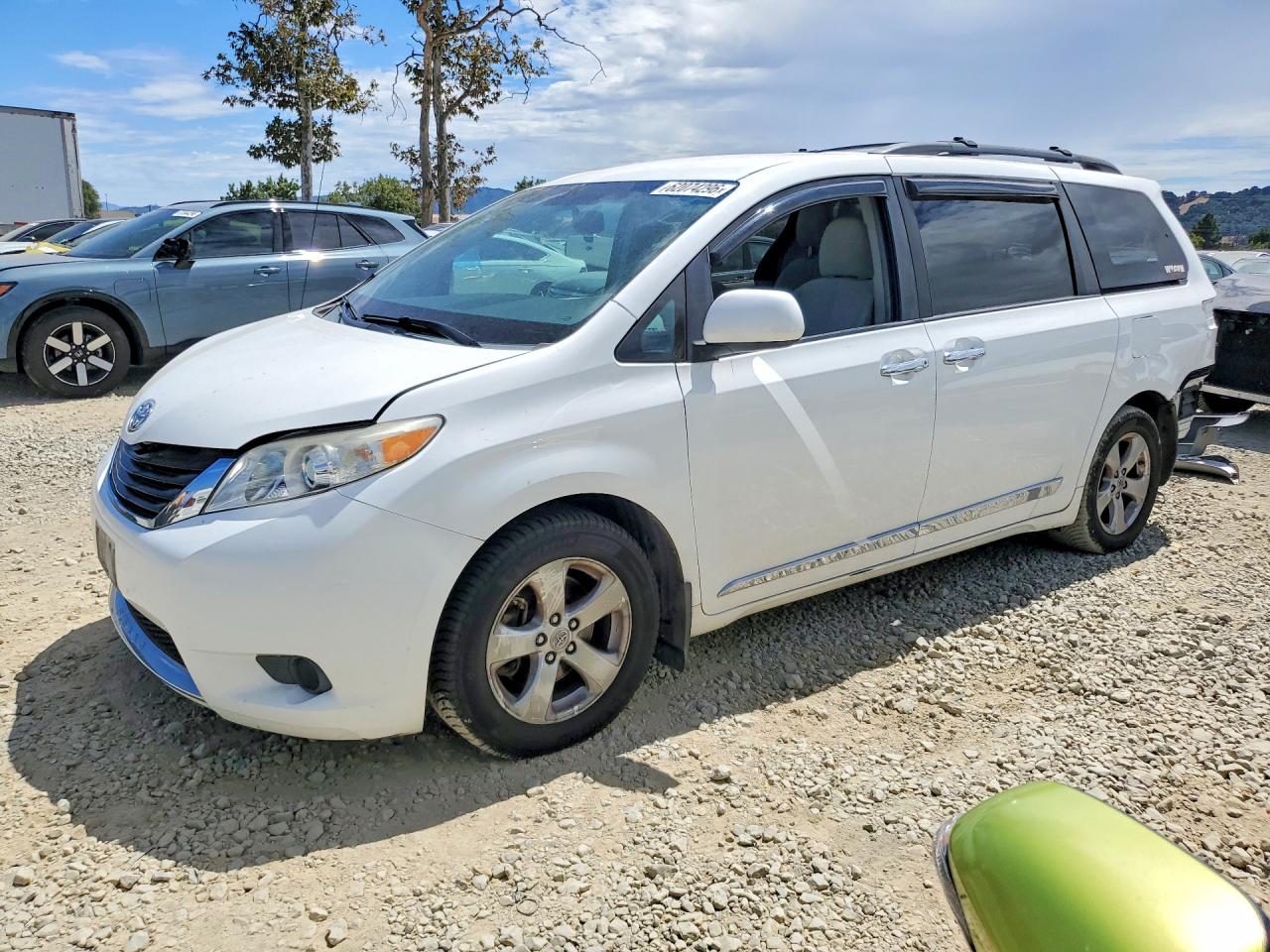 5TDKK3DC6CS272935 · 2012 TOYOTA SIENNA