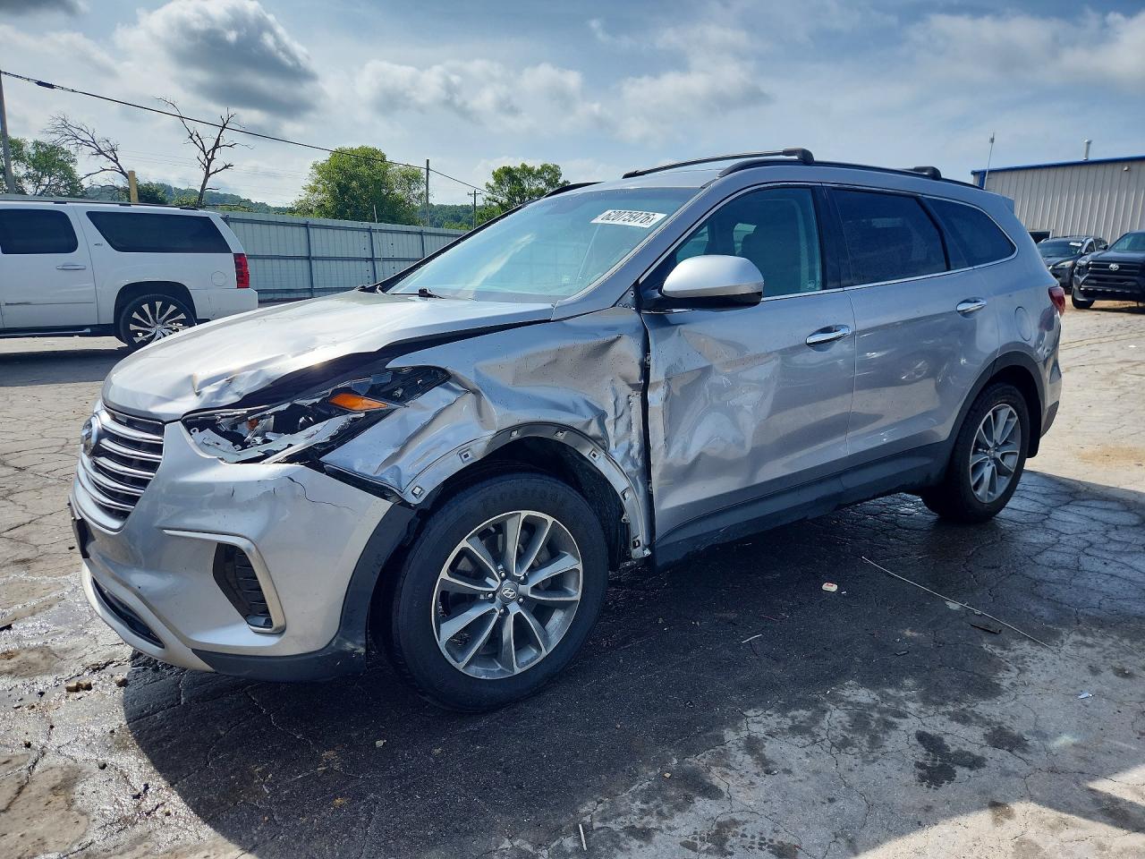 KM8SMDHF8HU251734 · 2017 HYUNDAI SANTA FE