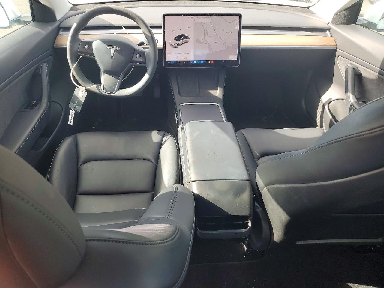 5YJ3E1EB2MF863064 · 2021 TESLA MODEL 3 · 8/12
