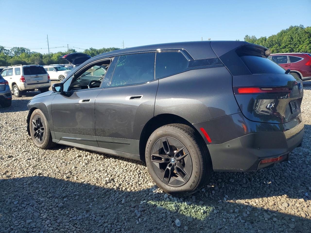 WB523CF01RCN06162 · 2024 BMW IX · 2/14