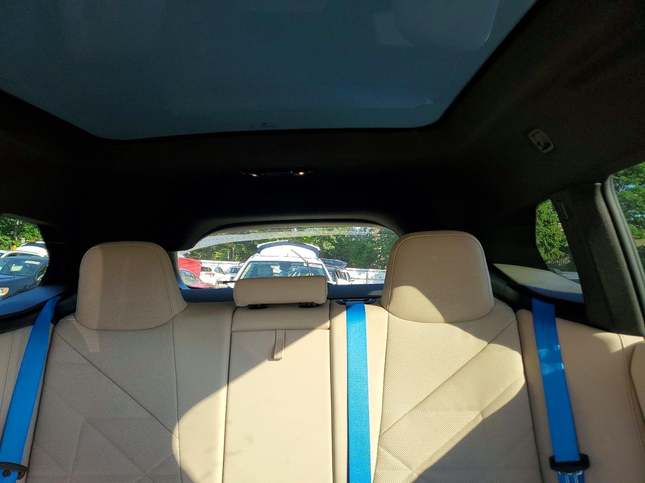 WB523CF01RCN06162 · 2024 BMW IX · 10/14