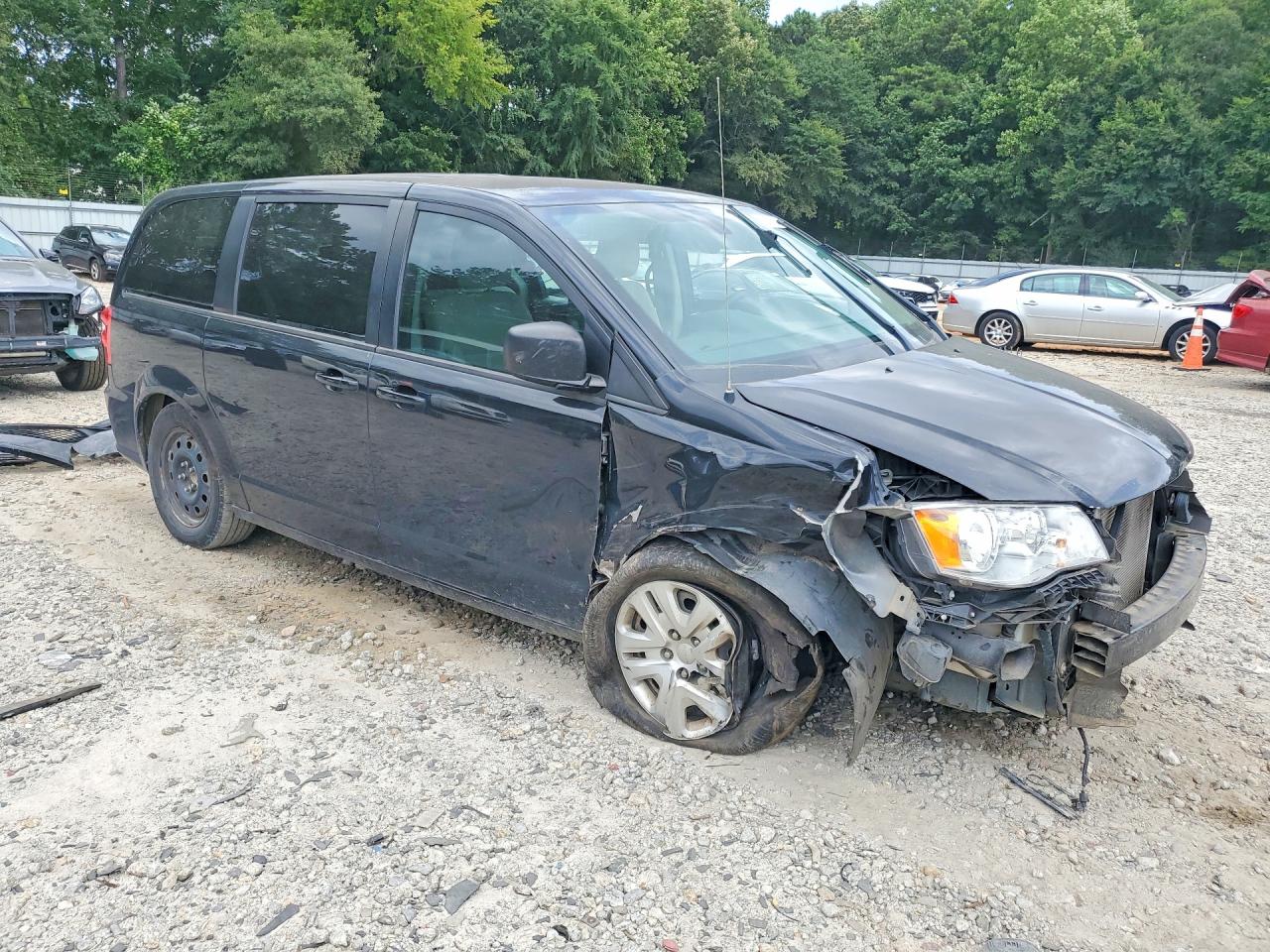 2C4RDGBG7JR225425 · 2018 DODGE GRAND CARAVAN · 4/14