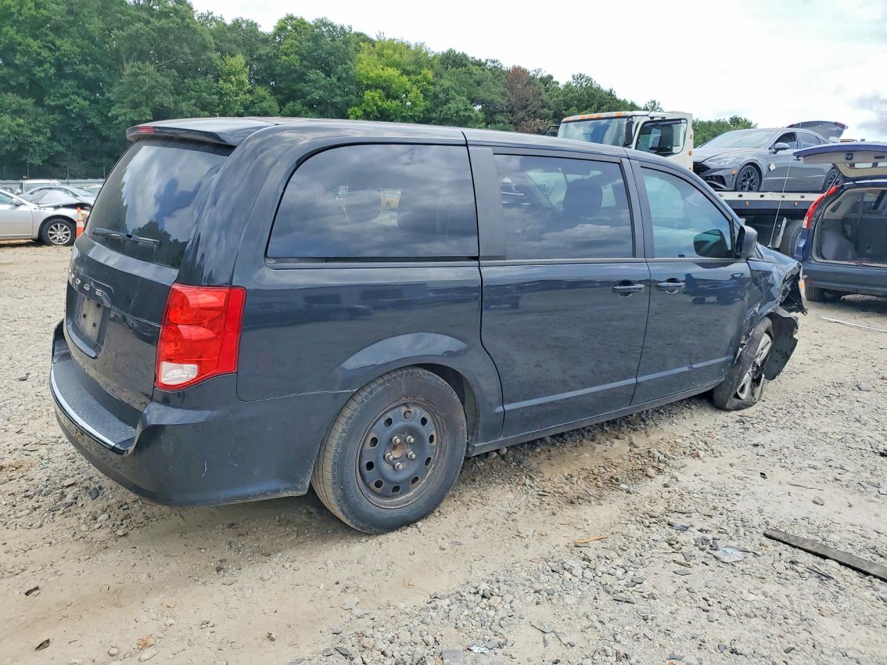 2C4RDGBG7JR225425 · 2018 DODGE GRAND CARAVAN · 3/14