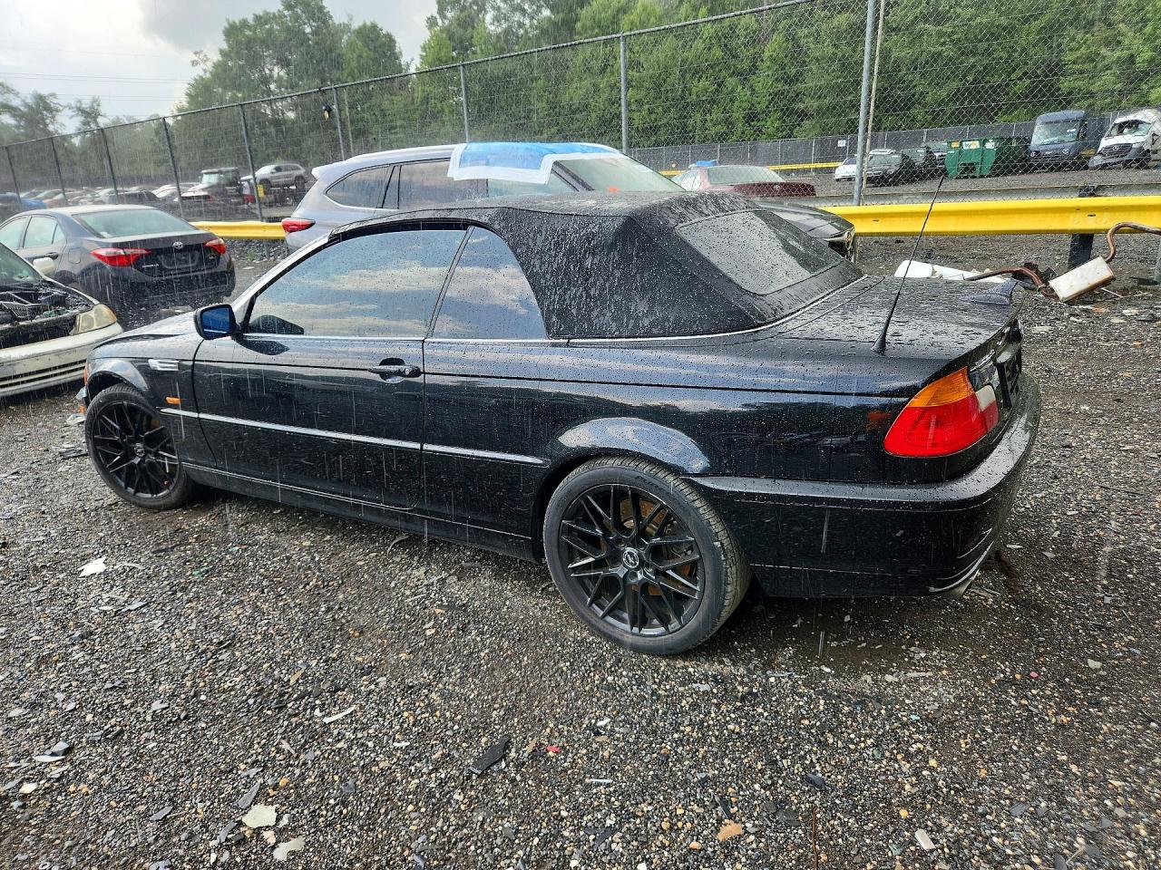 WBABS53482JU89966 · 2002 BMW 330 · 2/12