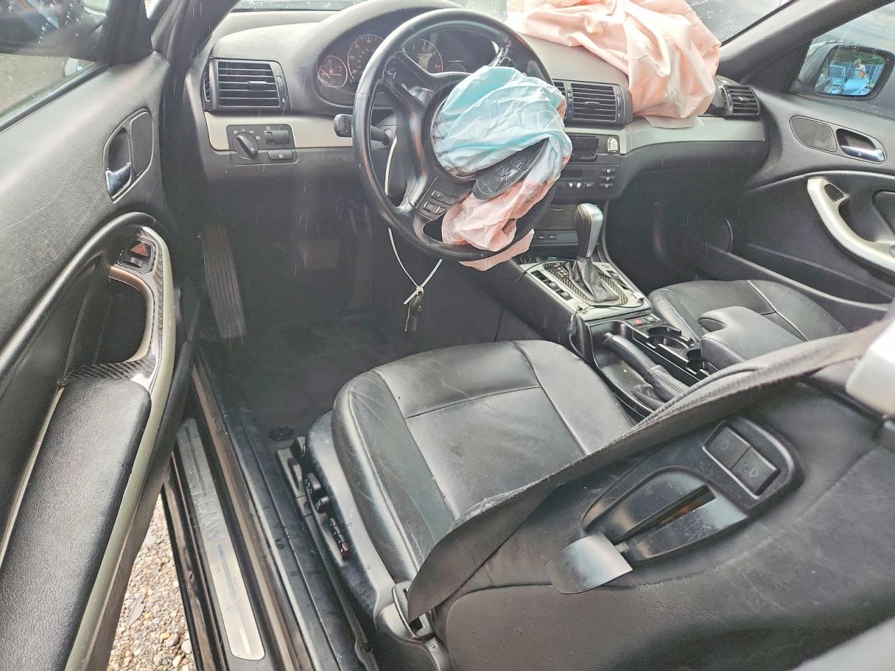 WBABS53482JU89966 · 2002 BMW 330 · 8/12