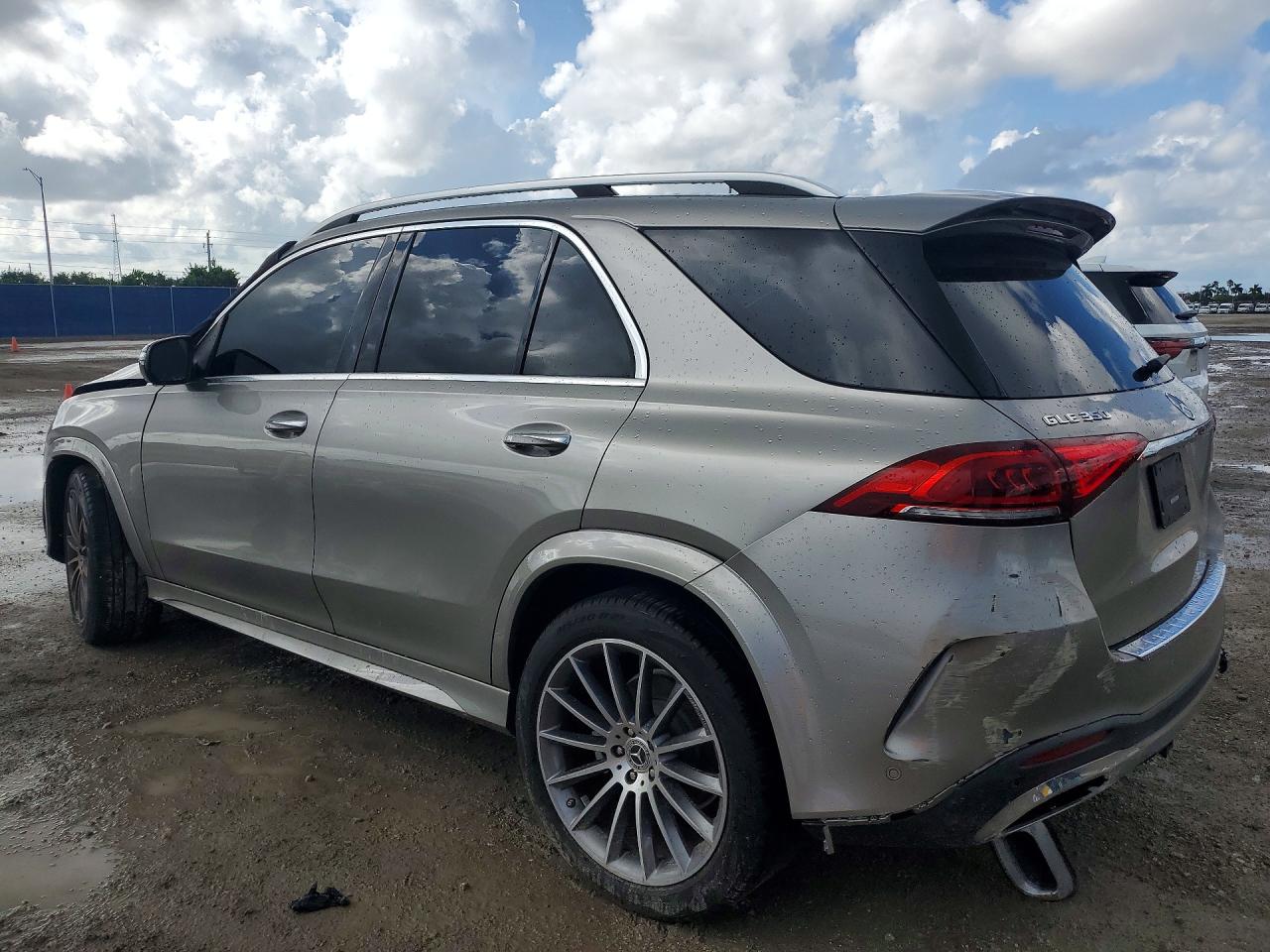 4JGFB4JB5MA527197 · 2021 MERCEDES-BENZ GLE · 2/13