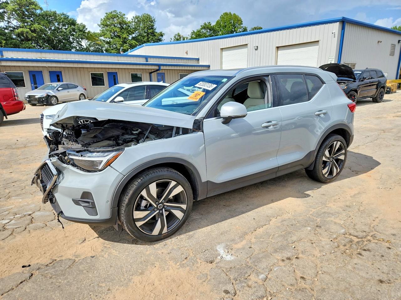 YV4L12UE6R2218874 · 2024 VOLVO XC40