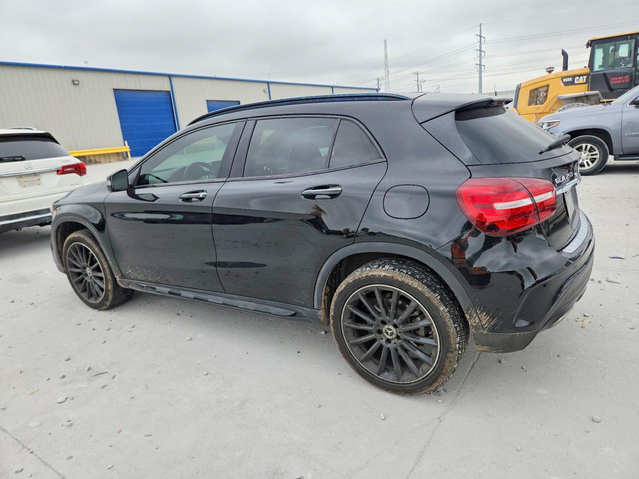 WDCTG4GB8LU023136 · 2020 MERCEDES-BENZ GLA · 2/14