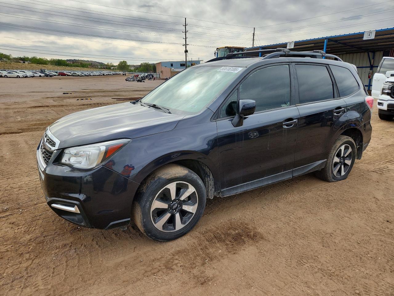 JF2SJAEC8JH600977 · 2018 SUBARU FORESTER