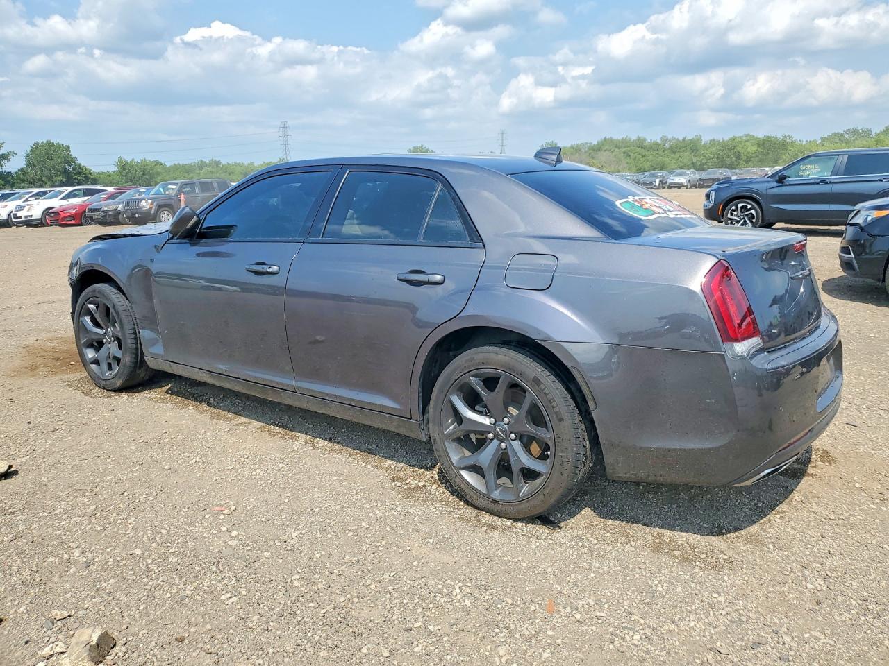 2C3CCABG5PH585267 · 2023 CHRYSLER 300 · 2/12