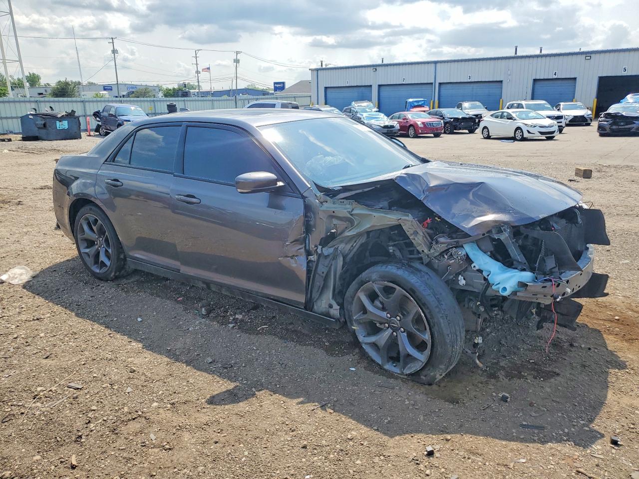 2C3CCABG5PH585267 · 2023 CHRYSLER 300 · 4/12