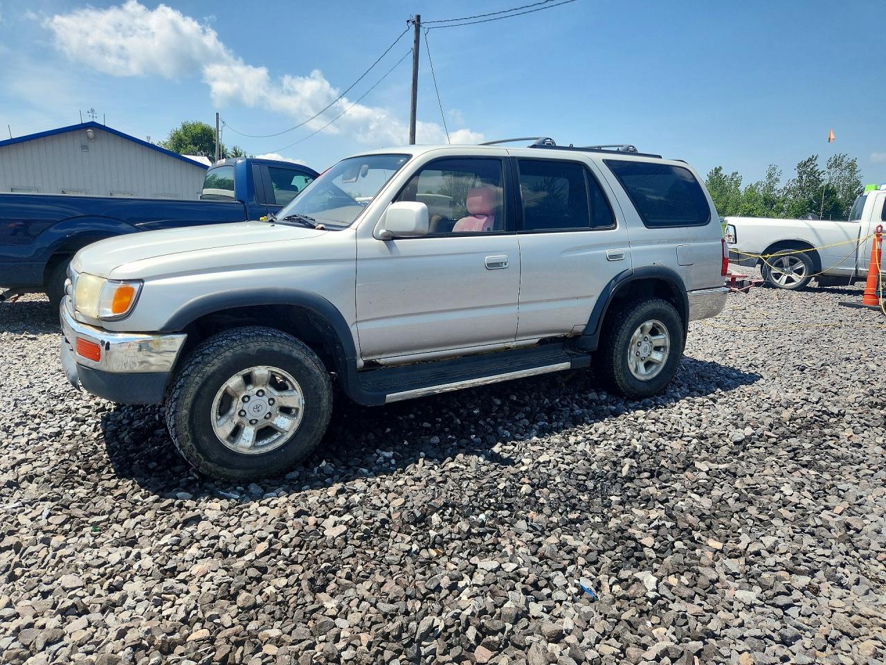 JT3HN86R4W0156175 · 1998 TOYOTA 4RUNNER
