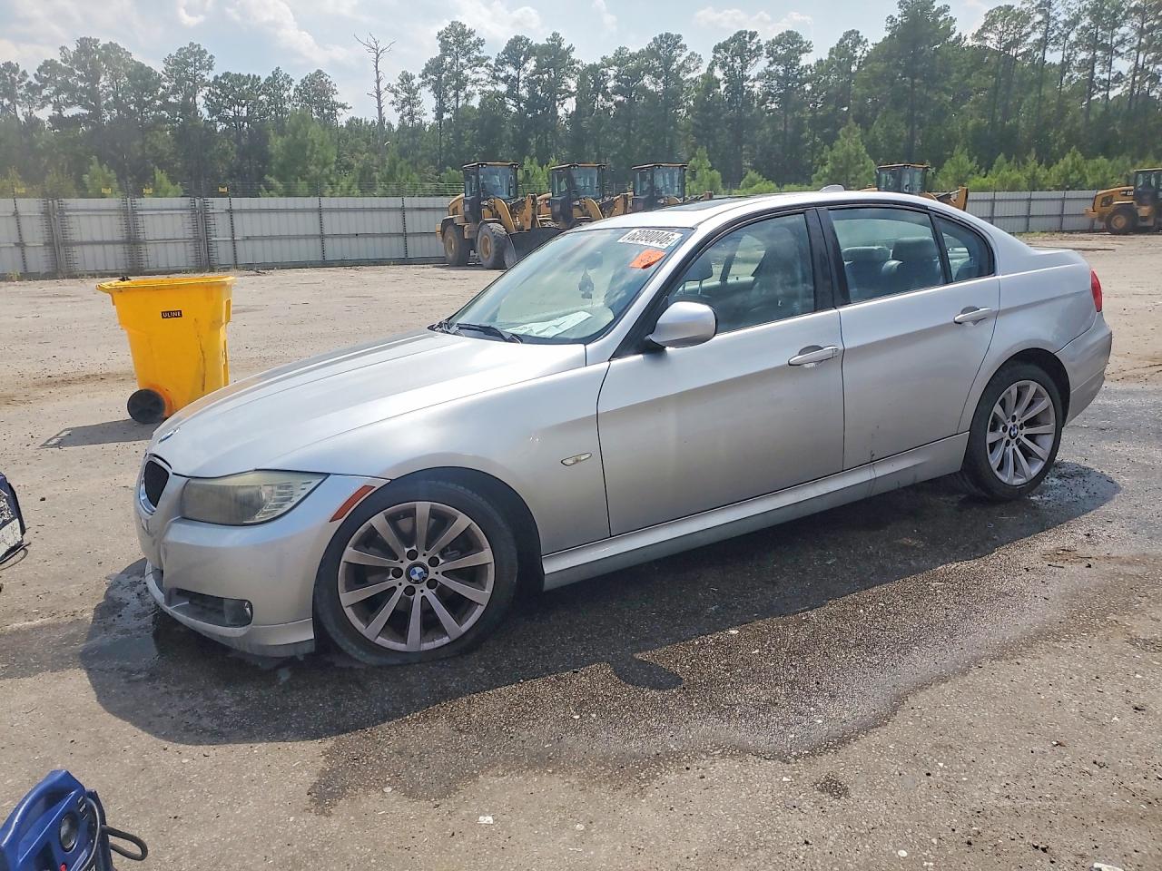WBAPH7G51BNM56030 · 2011 BMW 328