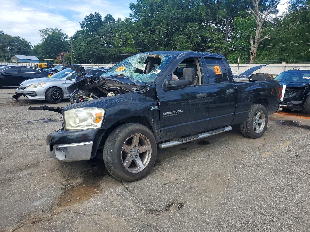 1D7HA182X7S195685 · 2007 DODGE RAM 1500