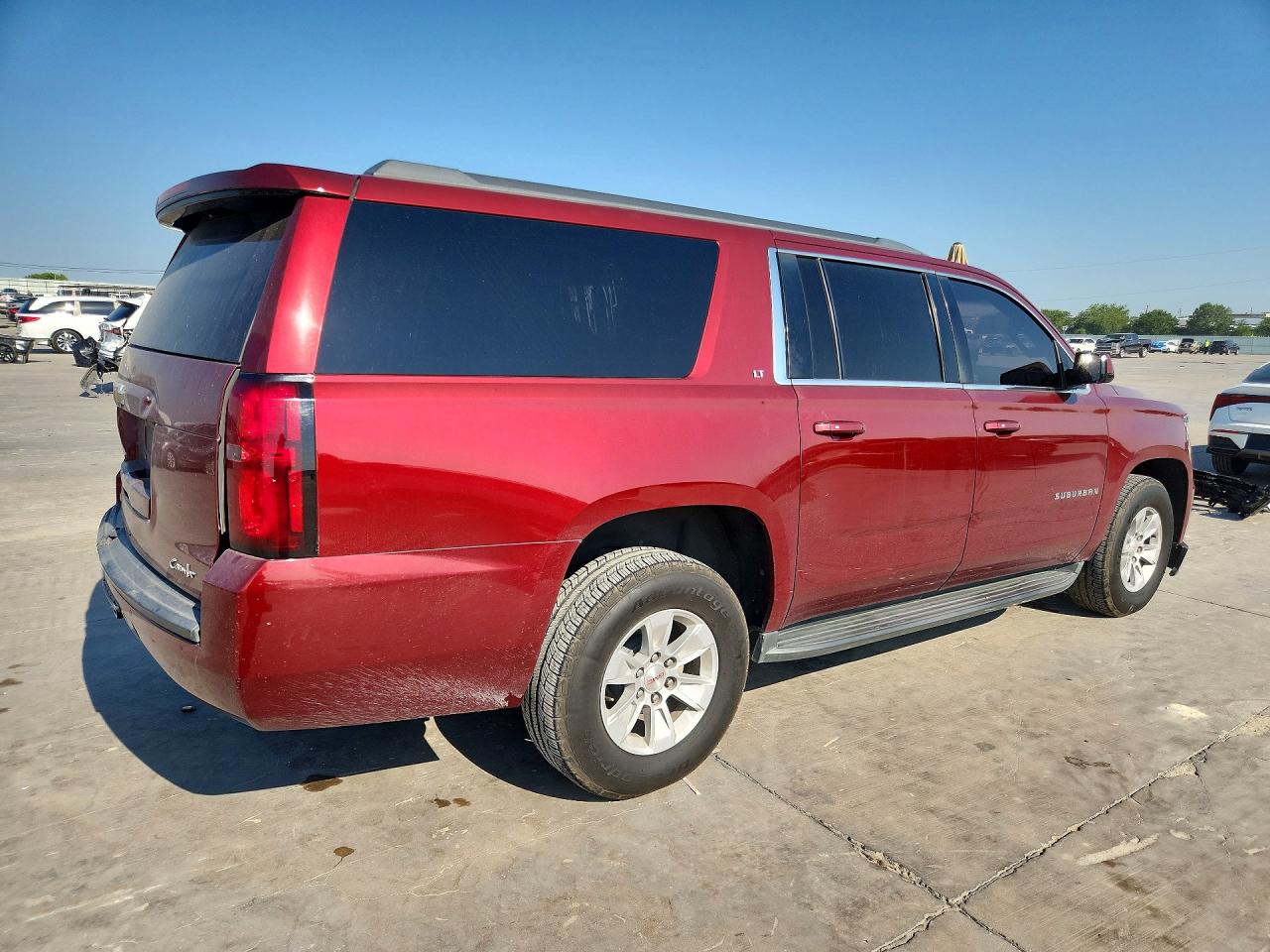 1GNSCHKC7GR396625 · 2016 CHEVROLET SUBURBAN · 3/13