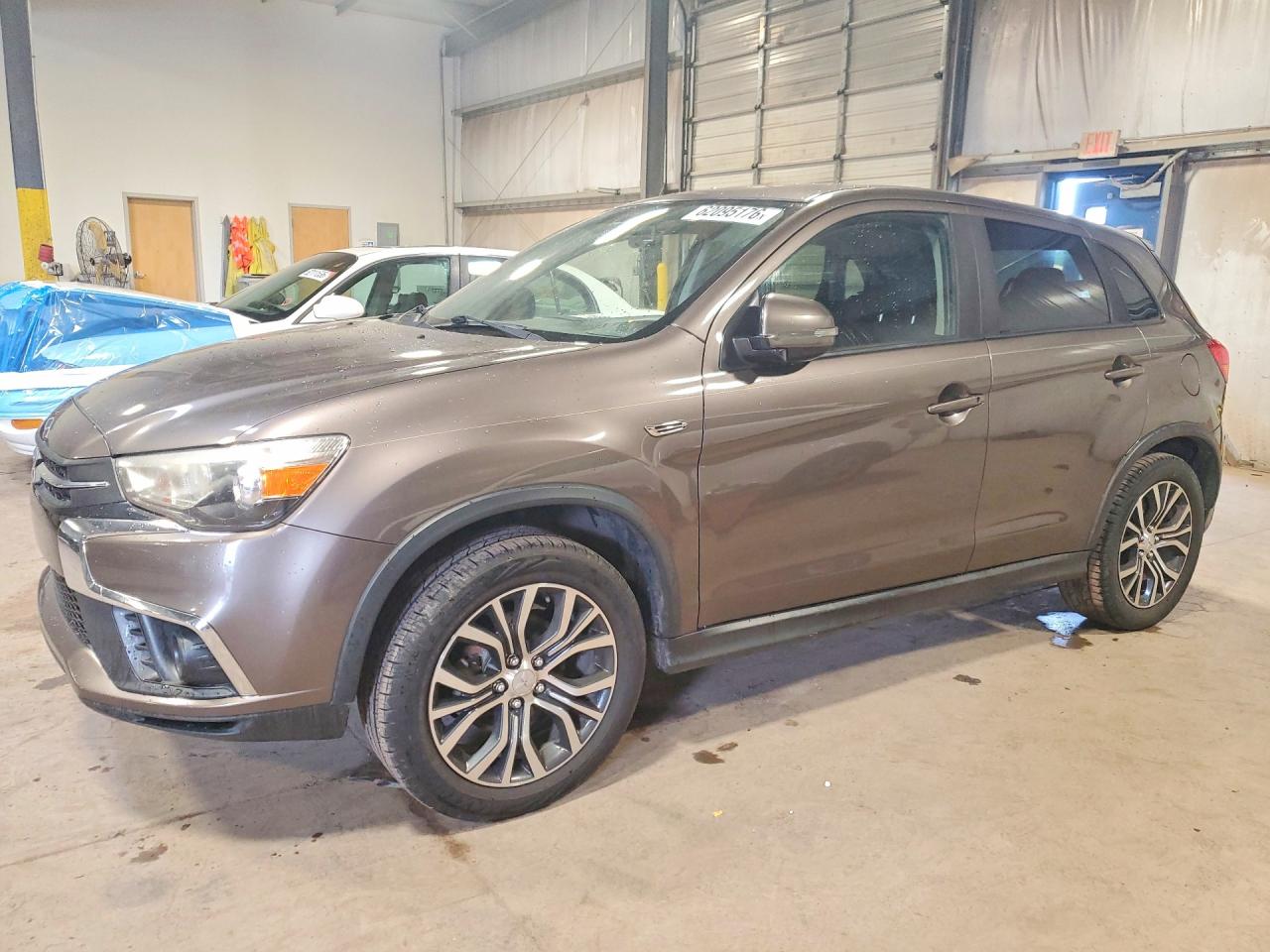 JA4AP3AU2JU025005 · 2018 MITSUBISHI OUTLANDER