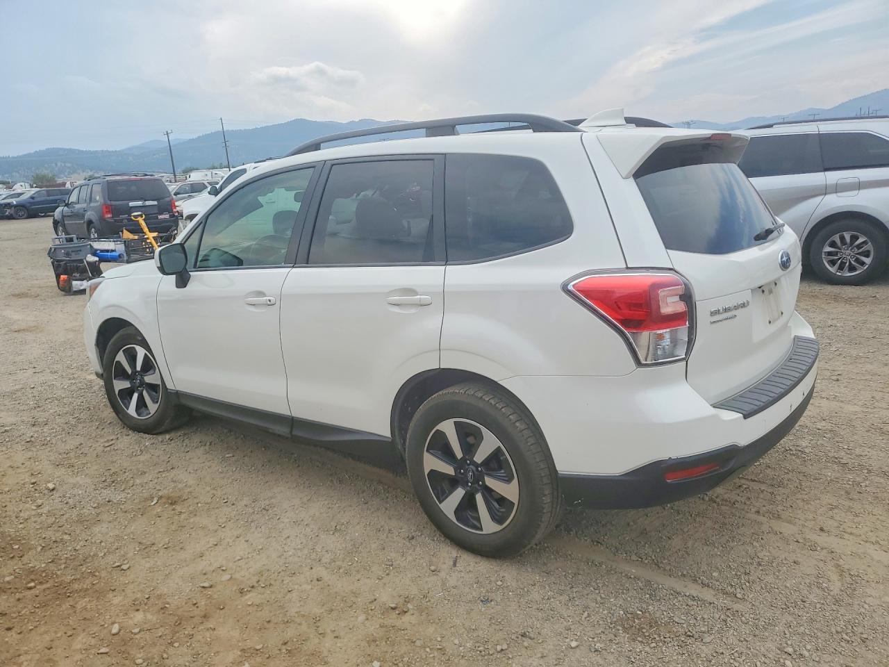 JF2SJAEC9HH498924 · 2017 SUBARU FORESTER · 2/12