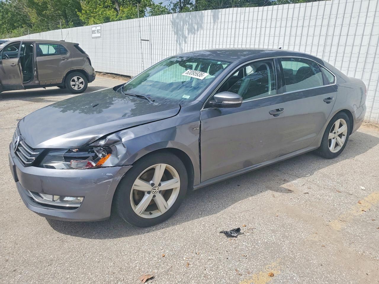 1VWAT7A31FC109245 · 2015 VOLKSWAGEN PASSAT