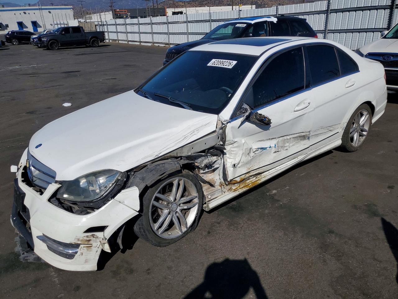 2013 MERCEDES-BENZ C