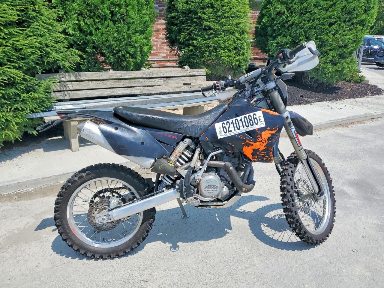 VBKMXM4084M427261 · 2004 KTM 520