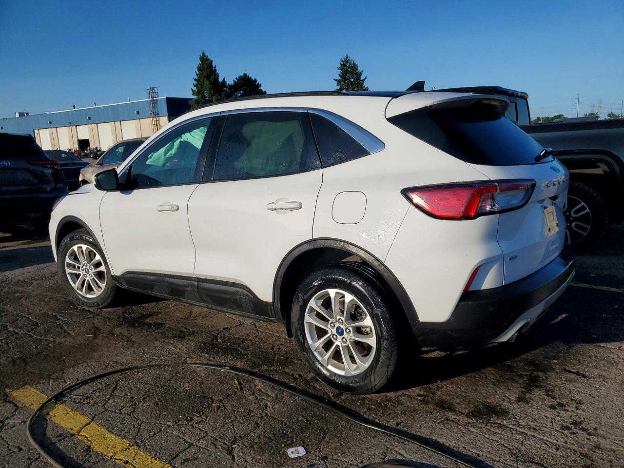 1FMCU9G63LUA84727 · 2020 FORD ESCAPE · 2/13