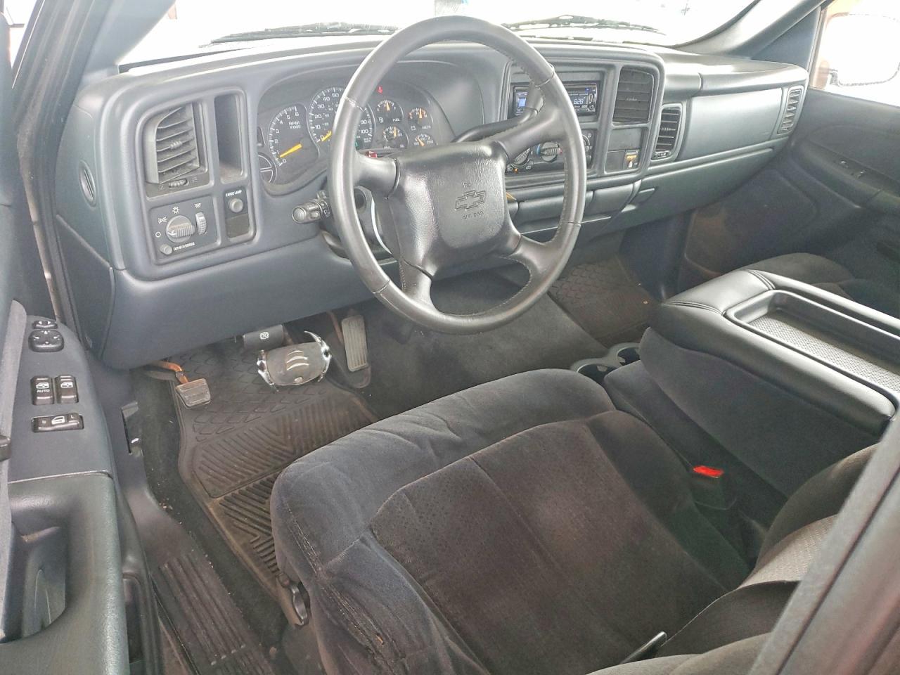 2GCEC19V311291469 · 2001 CHEVROLET SILVERADO · 8/13